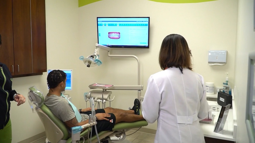 Dentist in Sunrise